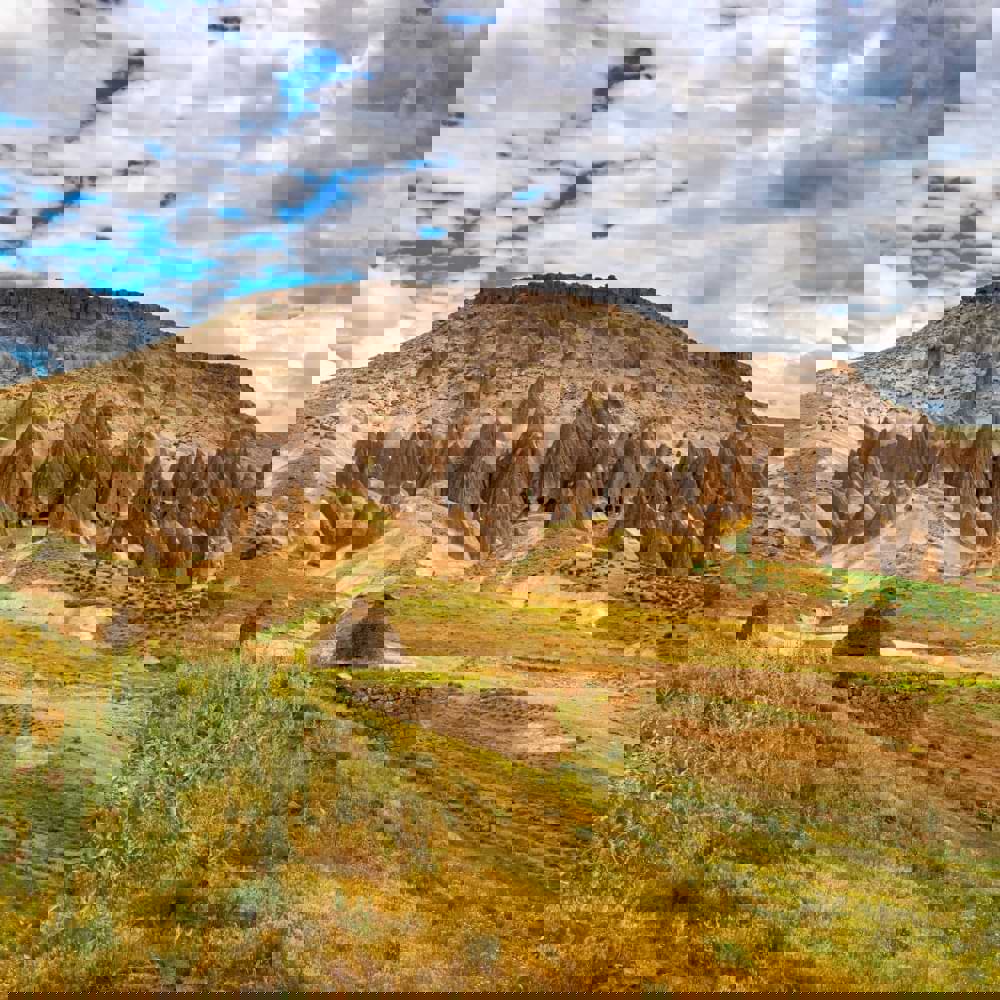 Yaprakhisar Village