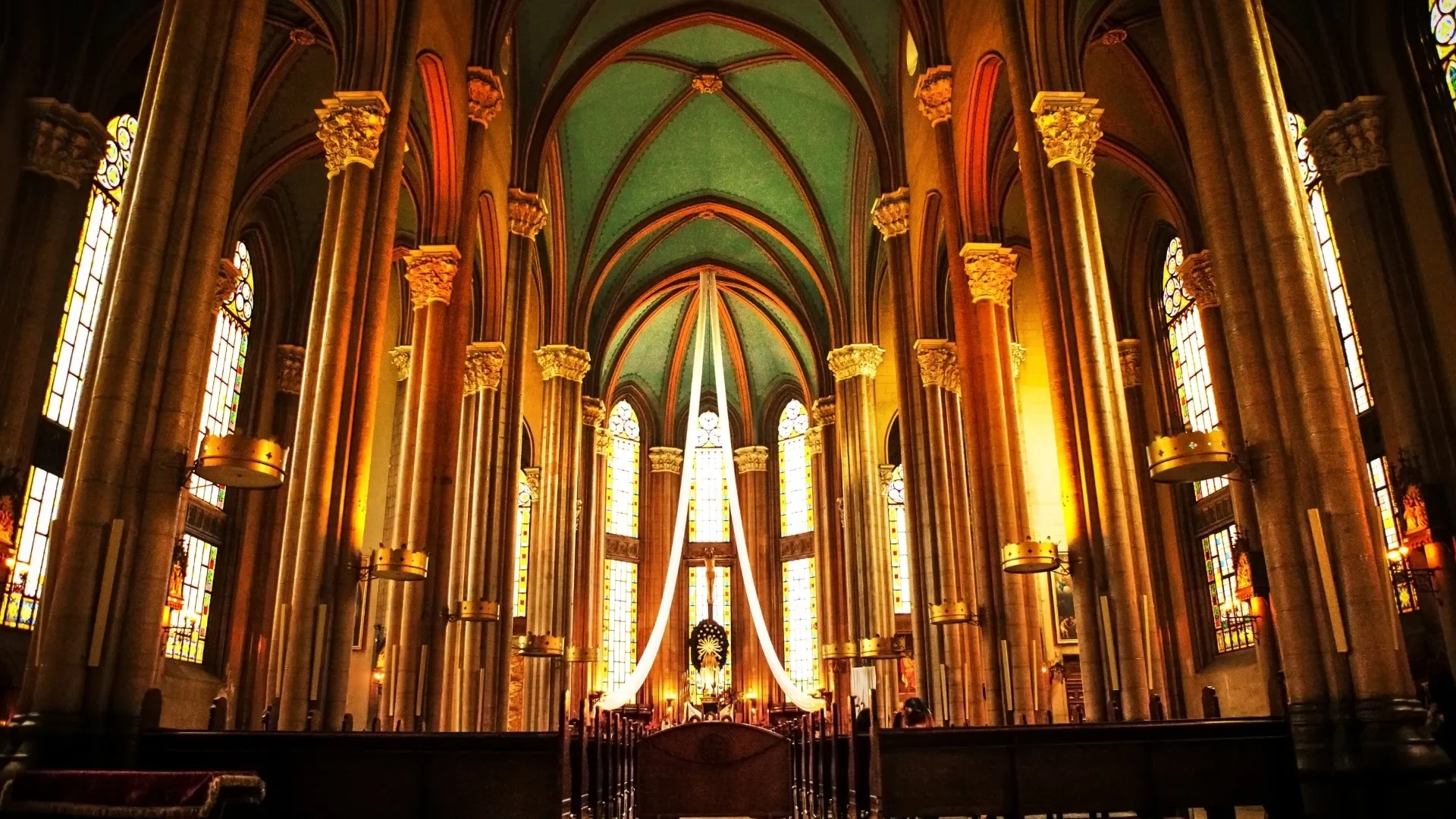 Istanbul Active Churches Tour with Private Guide