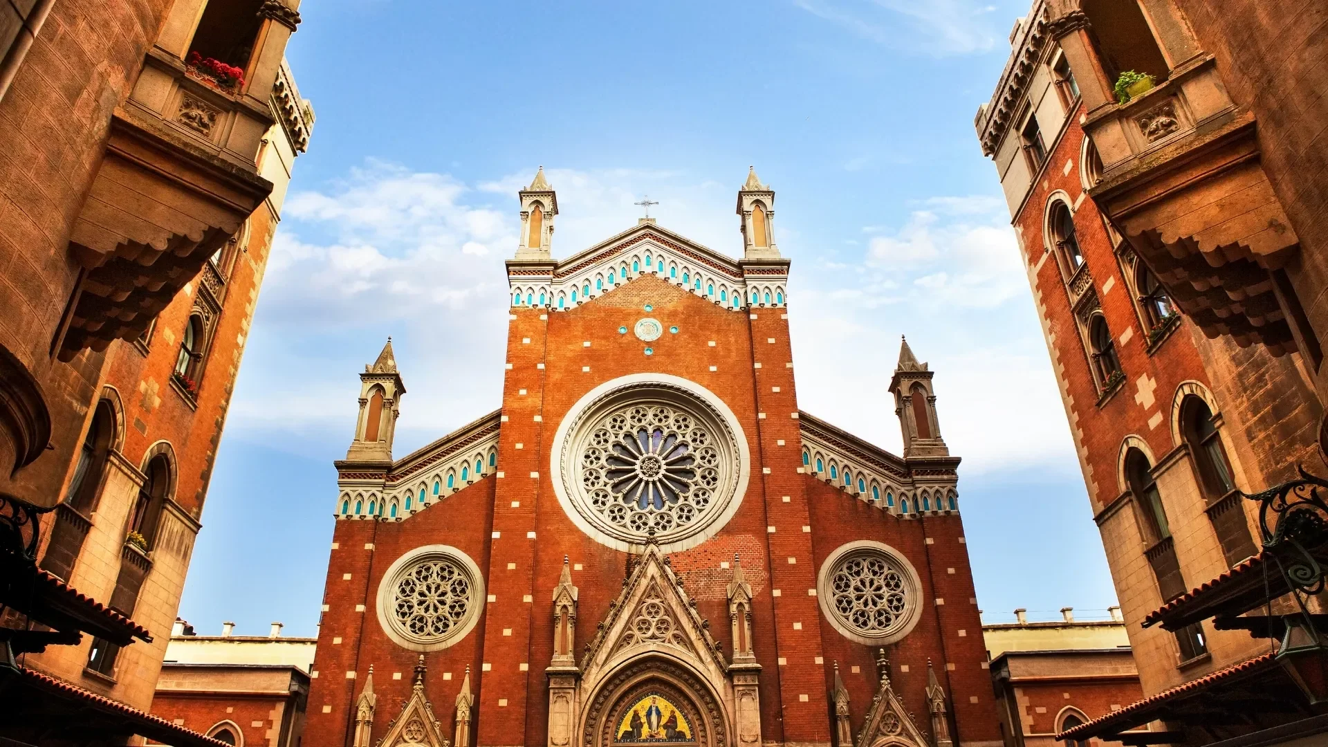 Istanbul Active Churches Tour with Private Guide