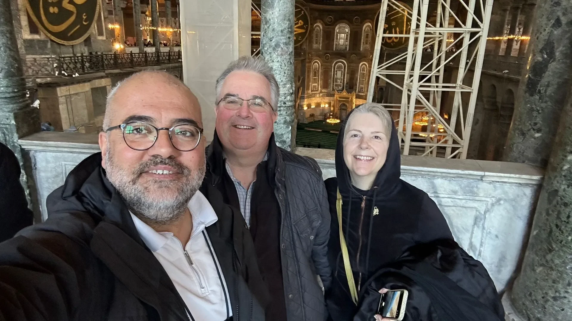 Guests enjoying a guided visit inside Hagia Sophia, one of Istanbul’s most iconic landmarks on the Best of Istanbul half day experience.