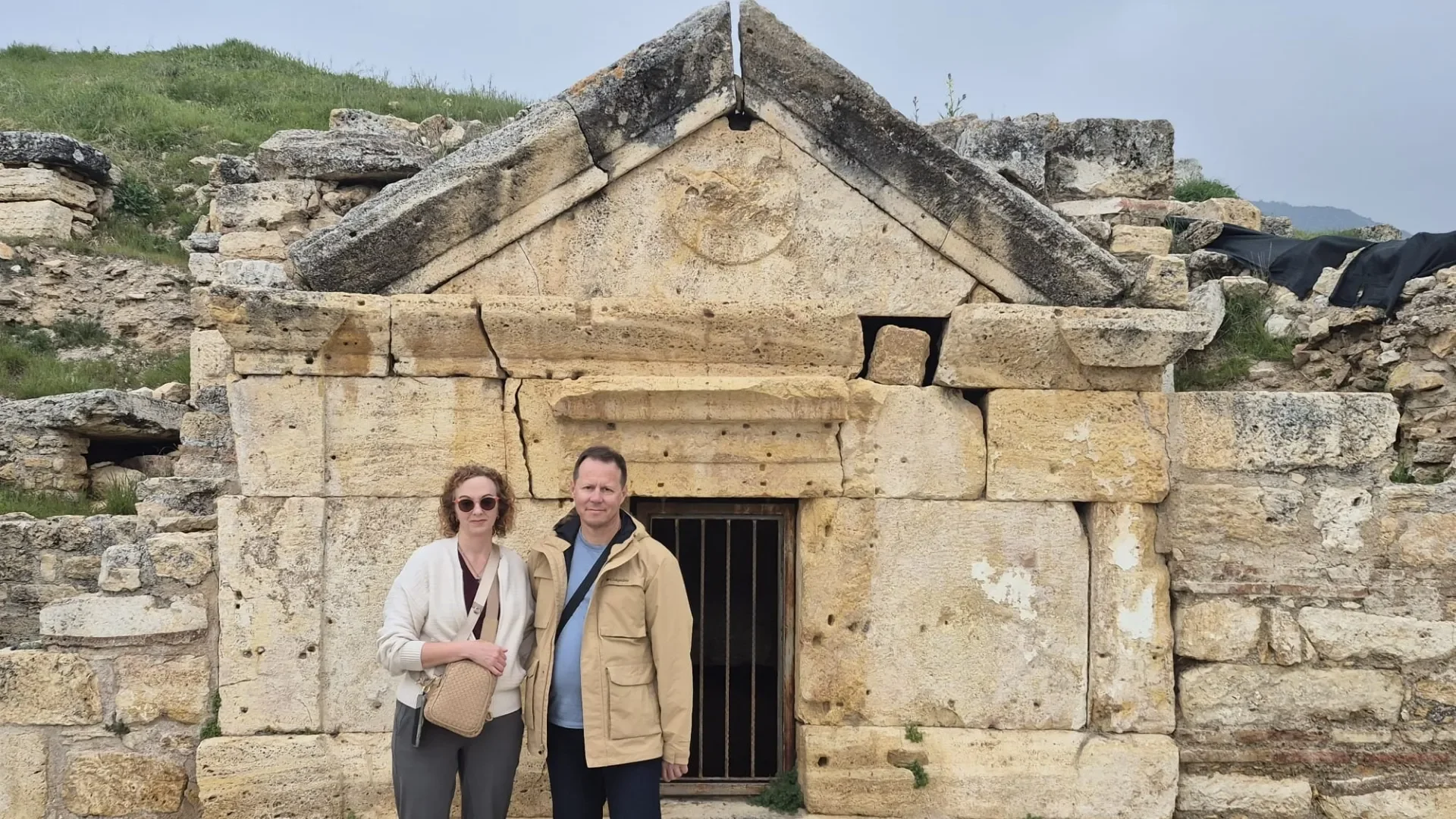From Kusadasi Port: Private Pamukkale & Hierapolis Tour