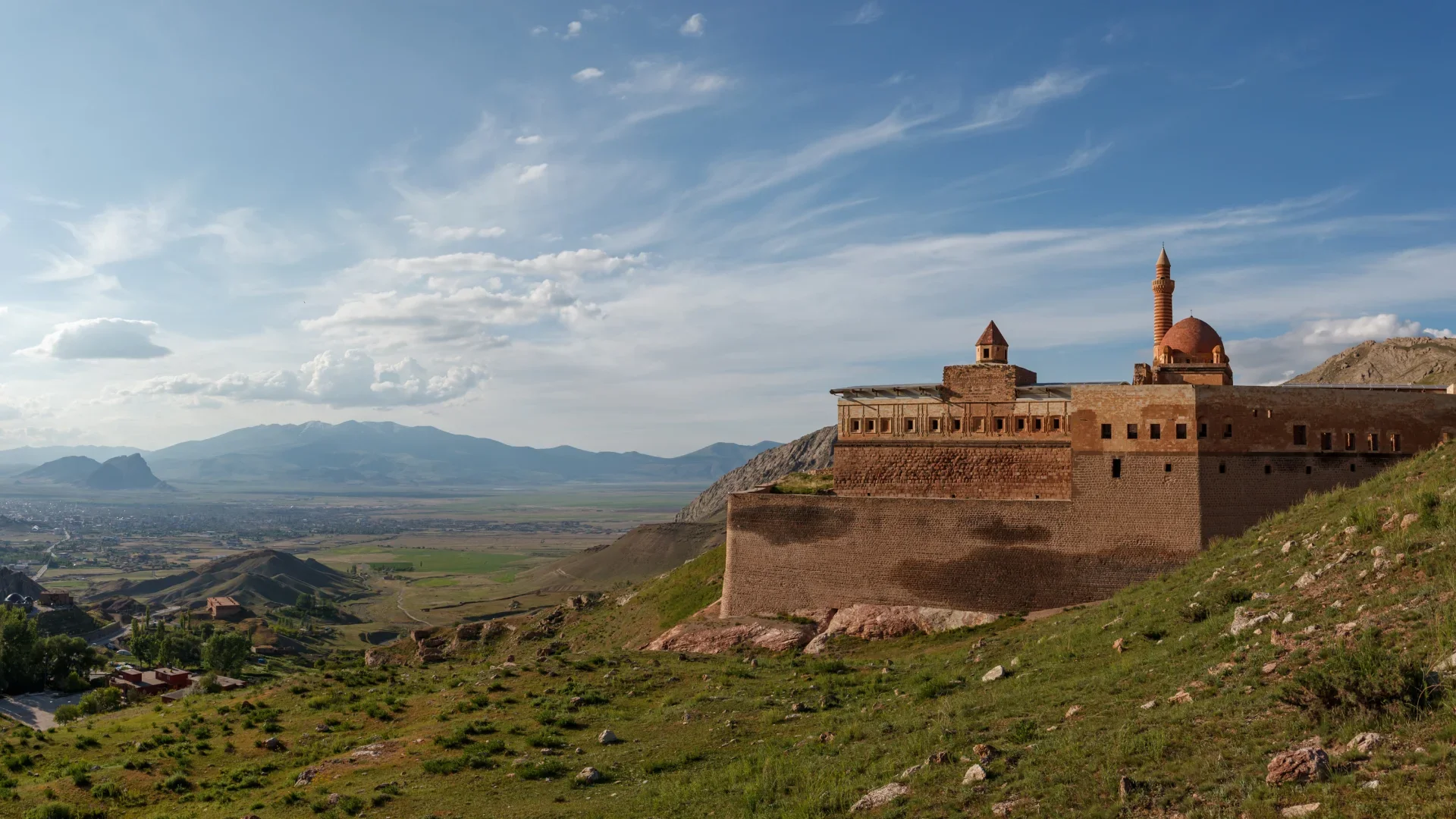 Turkey’s Architectural Gems: 5 Must-Visit Stops for History Lovers