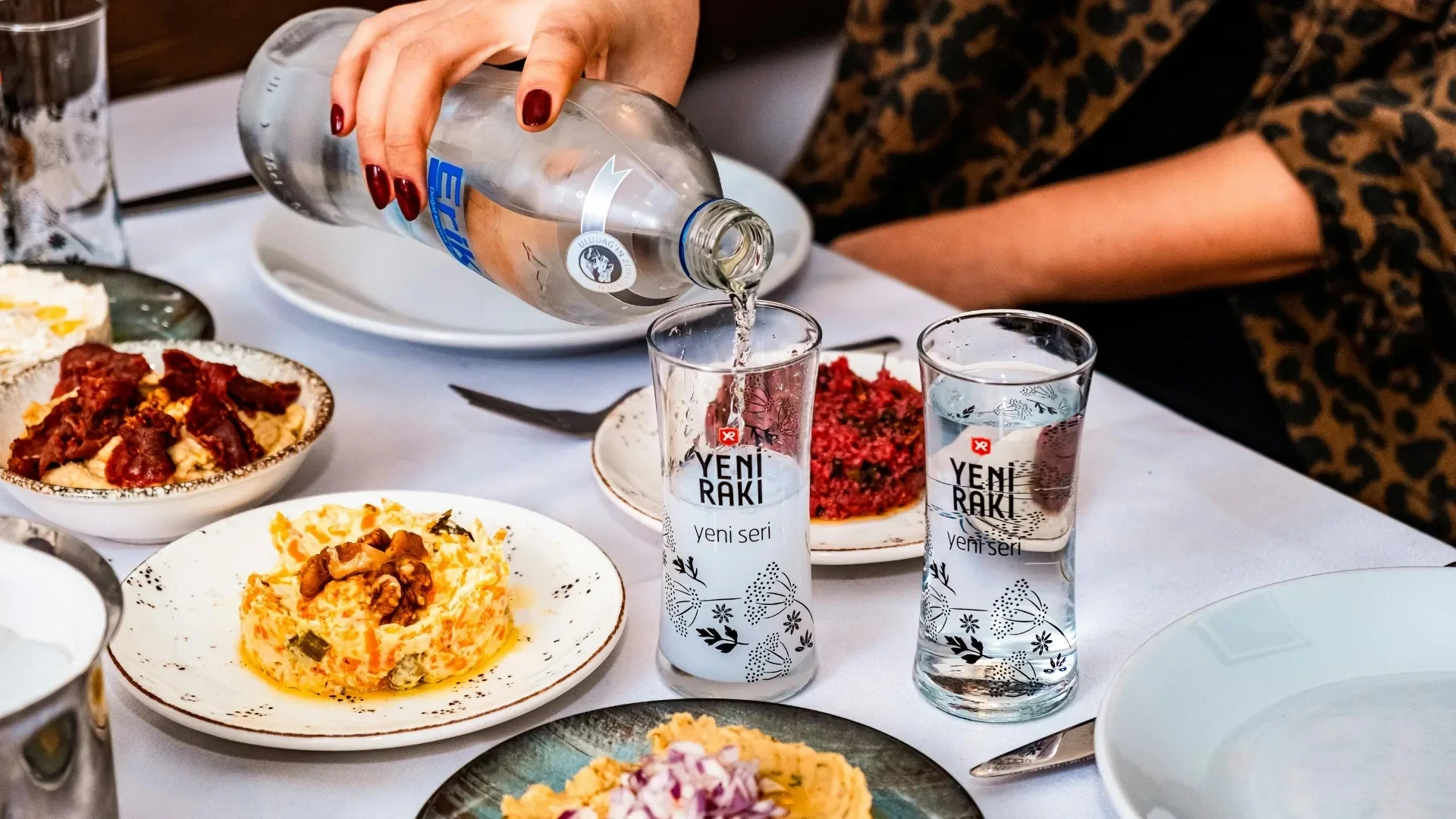 Traditional Turkish Raki Experience in a Meyhane: Istanbul Night Food Tour with Traditional Meyhane Experience