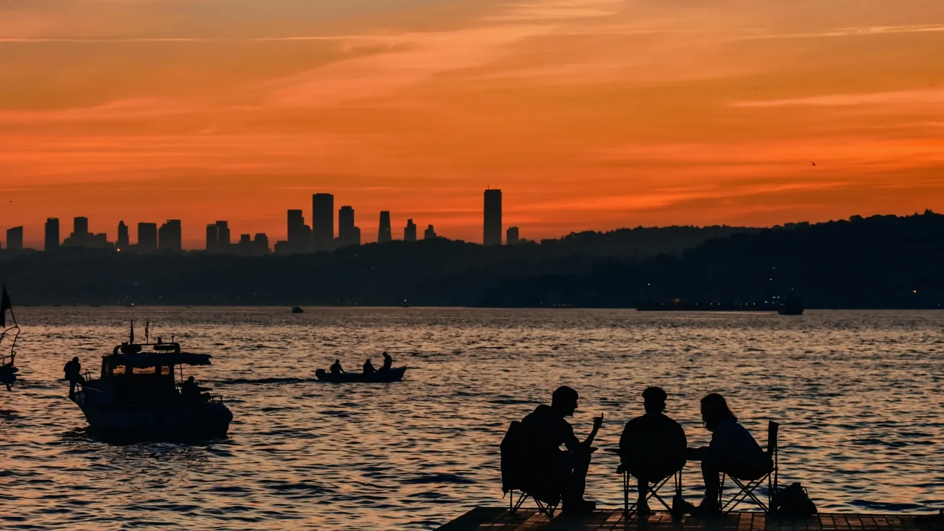 Istanbul Night Food Tour with Traditional Meyhane Experience