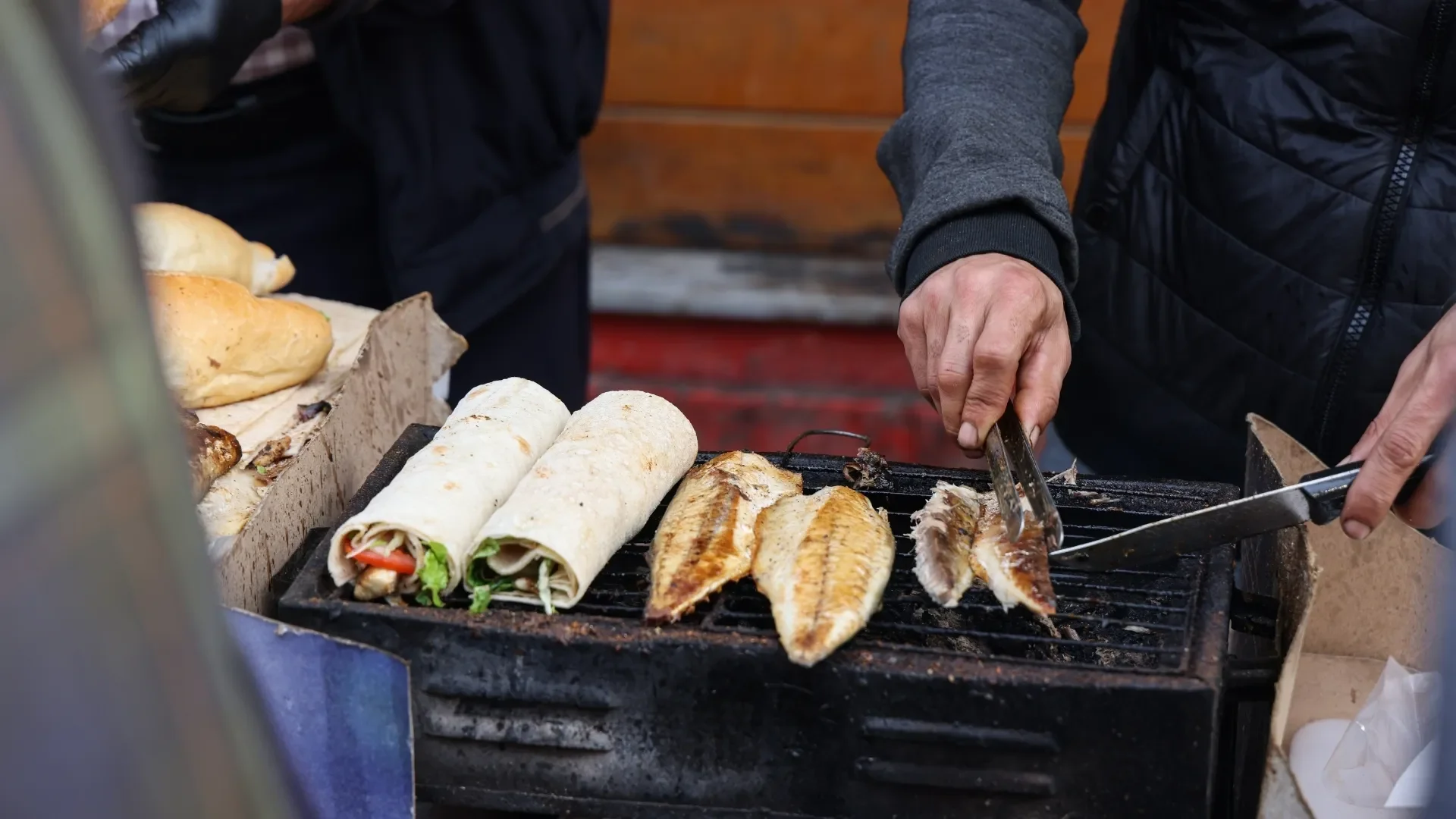 Turkish Fish Sandwich: Street Food Experience in Istanbul, Karakoy