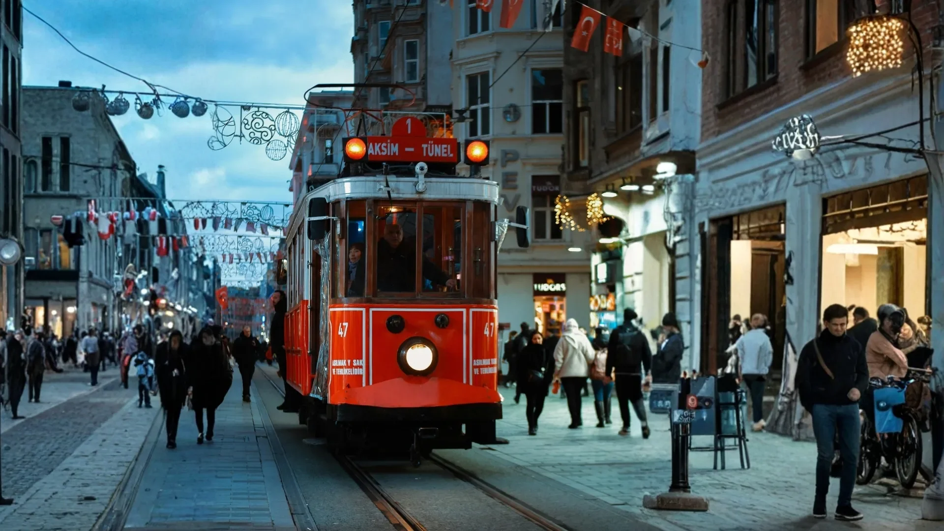 Famous Old Tram of Taksim, Istiklal Street: Istanbul Night Tour