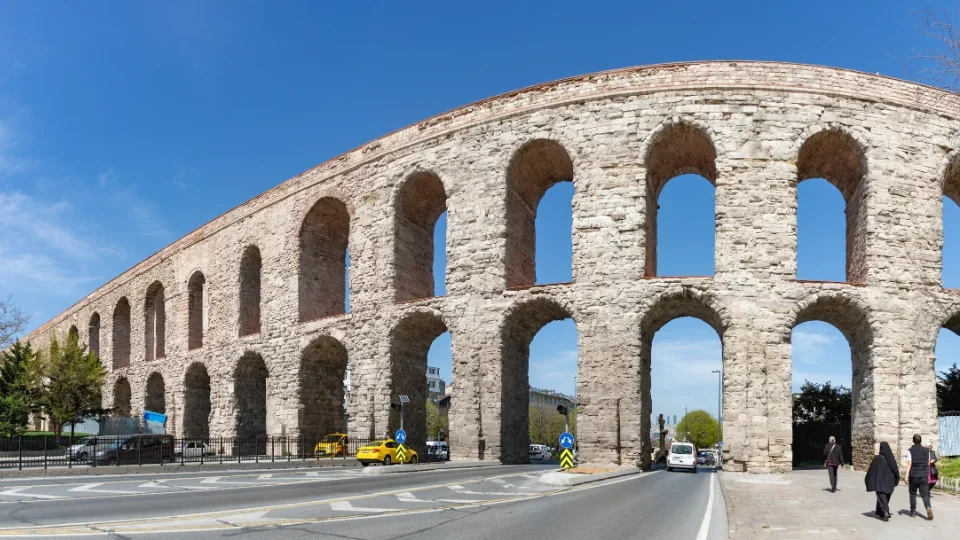 Aqueducts of Istanbul (1)