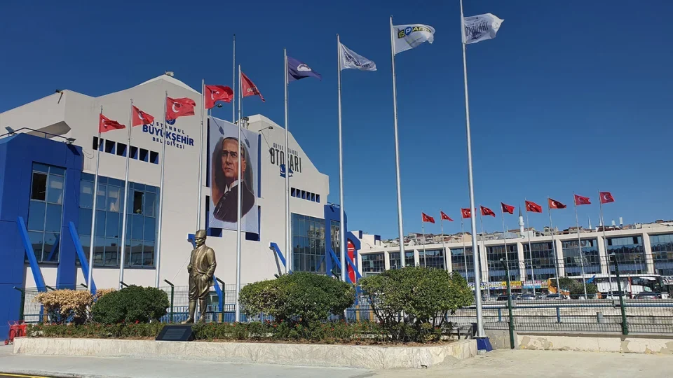 Bus from Istanbul (2)