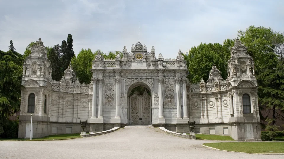 Dolmabahce Palace Museum (2)