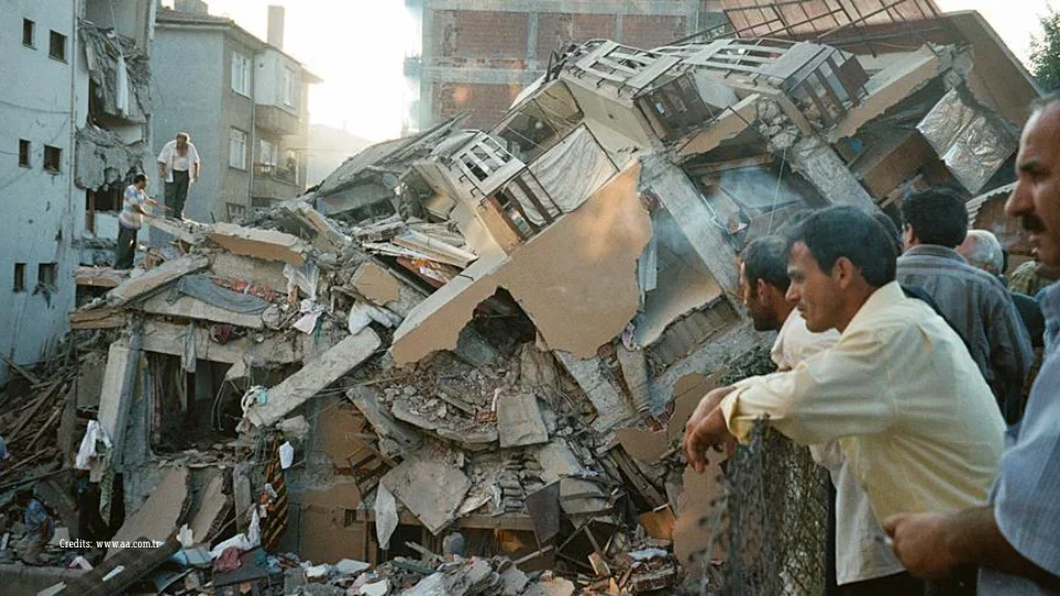 Earthquake 1999 (1)