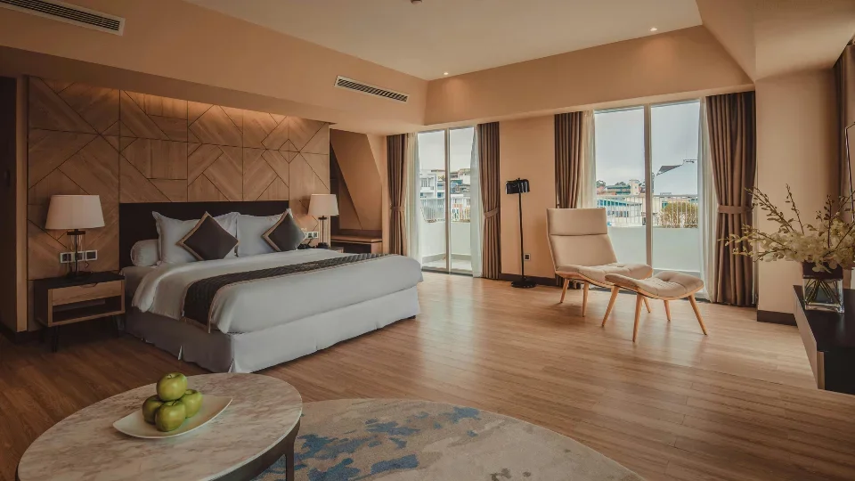Hotel (1)