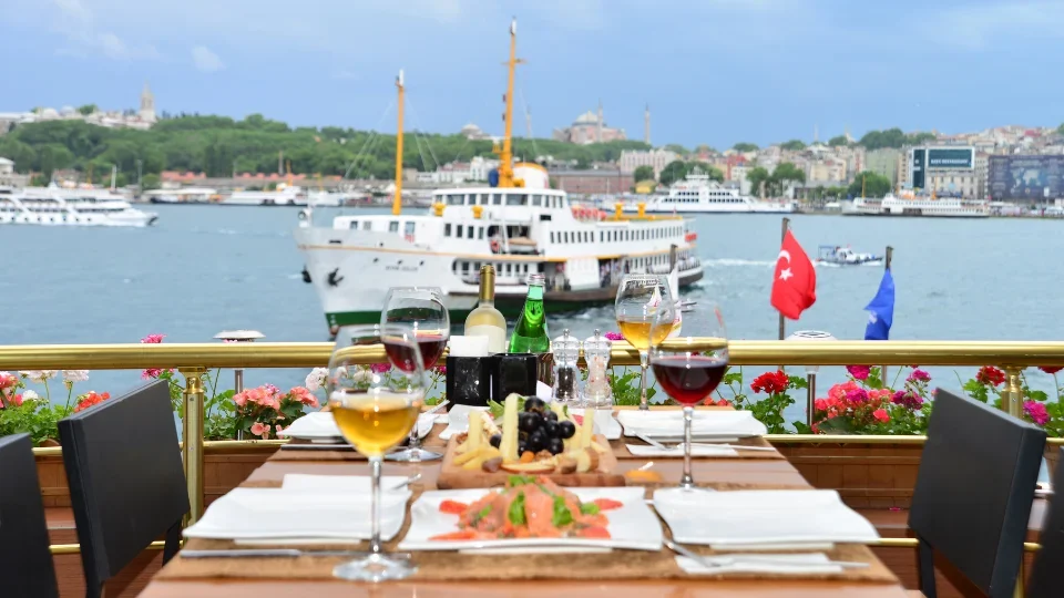 Istanbul Locanta (2)