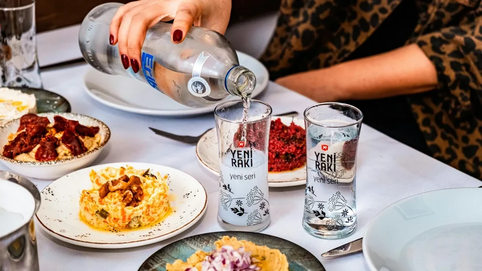 Istanbul Night Food Tour with Traditional Meyhane Experience