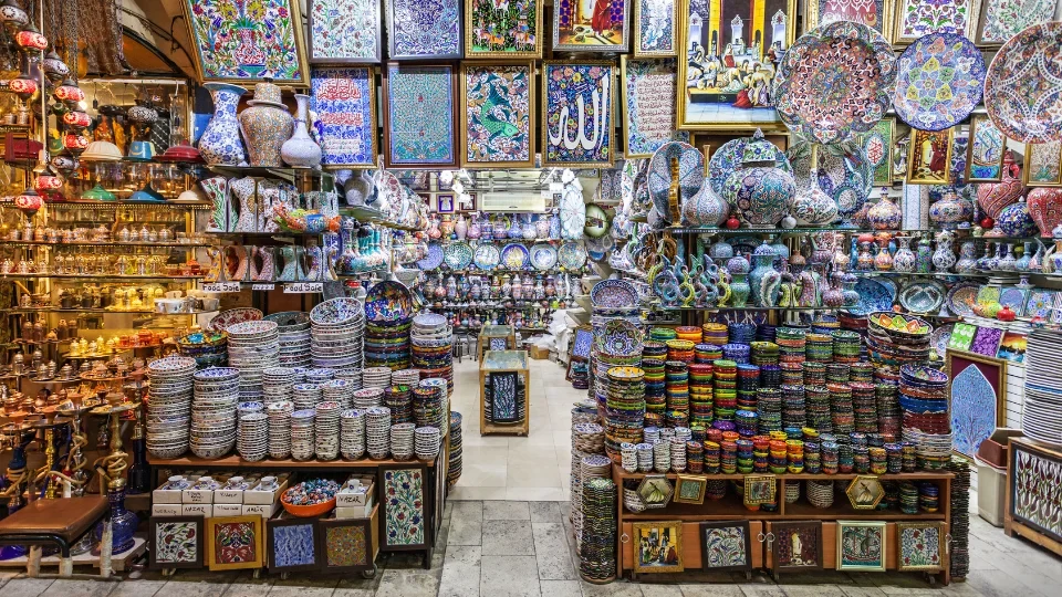 Traditional Turkish bazaar (6)